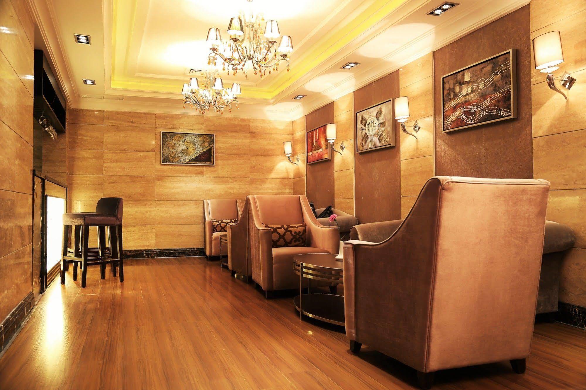 Boudl Kuwait Al Fahahil Kuwait City Exterior foto